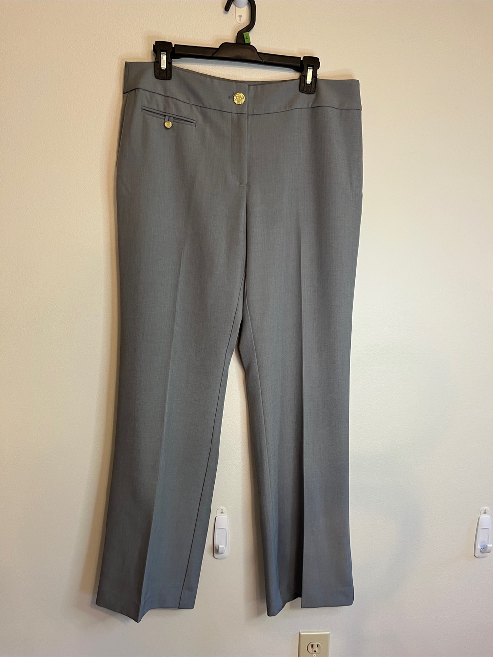 Ann Klein Classic Women's Gray Dress Pants - Tailored Straight Leg. Size 10